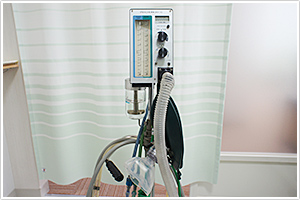 笑気吸入鎮静機